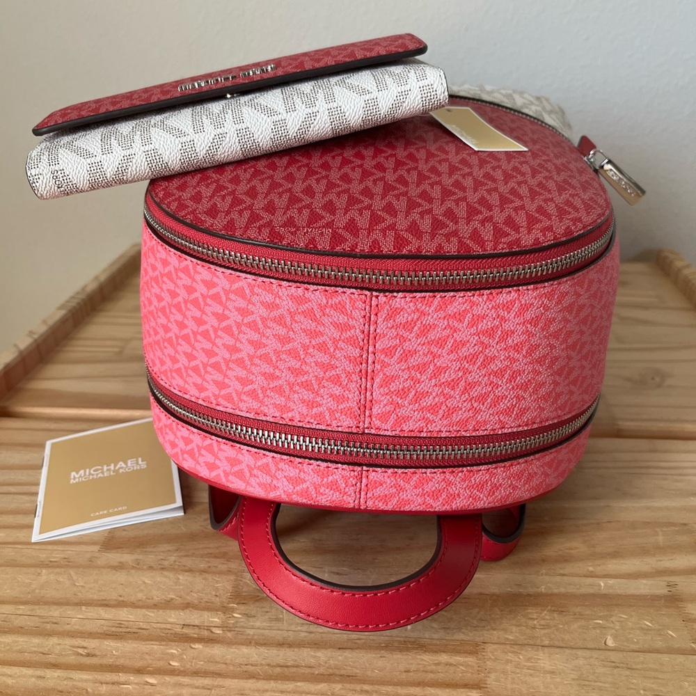 🌼Michael Kors Rhea medium zip backpack set - Picture 6 of 16